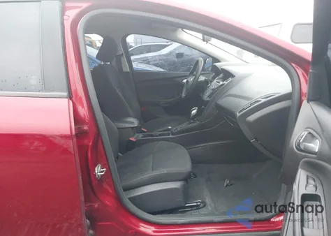 2016 Ford Focus Se z USA, uszkodzony, nr VIN 1FADP3F27GL379763